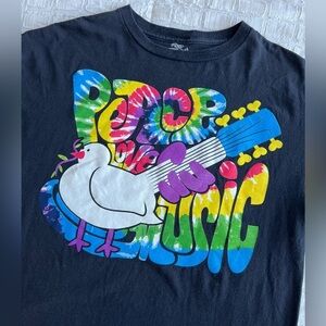 DEEP BLUE PEACE LOVE MUSIC Graphic Tee | Woodstock Inspired